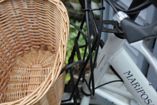 柳自転車かご