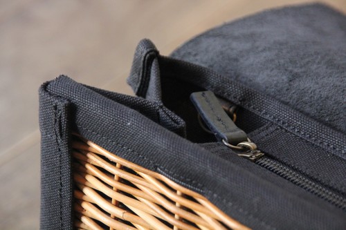 アラログと本革のかごリュック