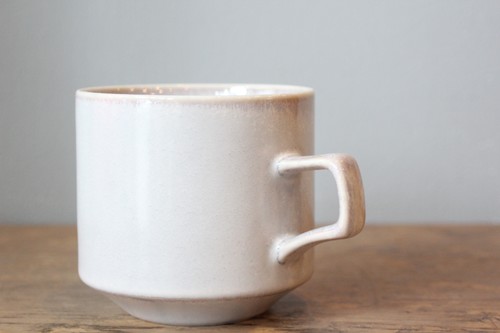 美濃焼のオフホワイトカットマグカップ