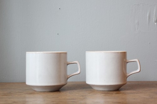 美濃焼のオフホワイトカットマグカップ