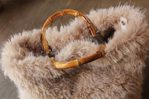 バンブーハンドルフェイクファートートかごバッグ