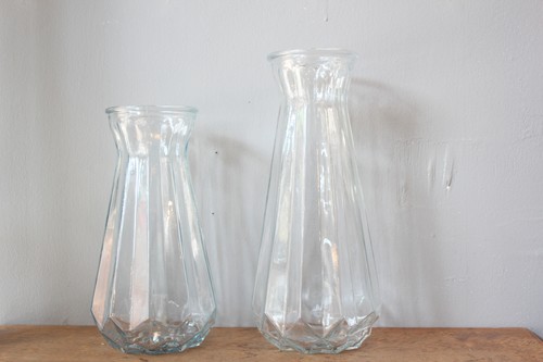 カットガラスのフラワーベース