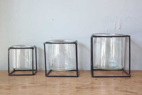 アイアンスクエアホルダー付きガラスフラワーベース