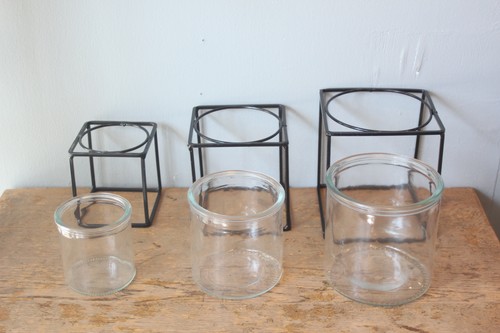 アイアンスクエアホルダー付きガラスフラワーベース