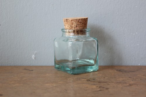 スペインガラスのミニコルクボトル