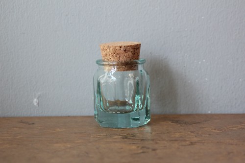 スペインガラスのミニコルクボトル