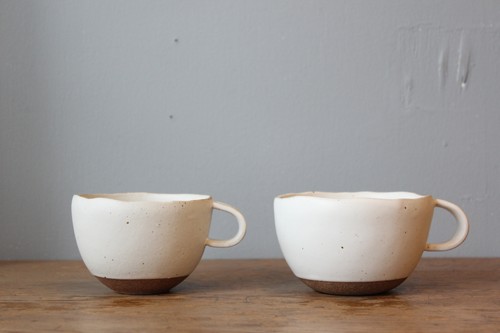 たたら作りの日本製陶器マグカップ