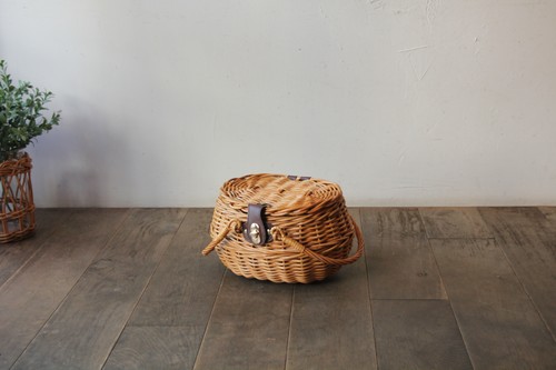 ラタン ラウンドバスケット タイ製 ラタン ラウンドバスケット Lサイズ 持ち手付 模様入り