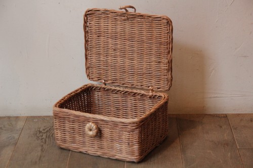 籐の収納整理かごラタンふた付きレクトボックスバスケット