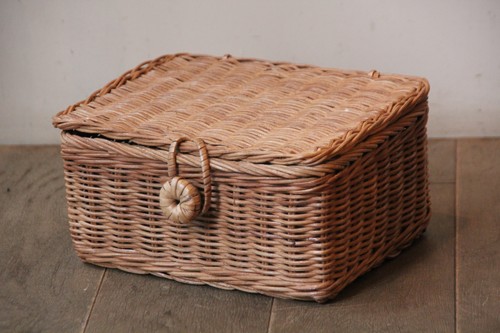 籐の収納整理かごラタンふた付きレクトボックスバスケット