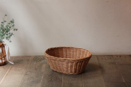 籐のかごラタンオーバルトレイバスケット