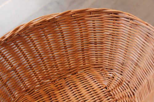 籐のかごラタンオーバルトレイバスケット