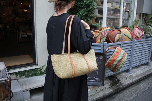 menuiオリジナルシーグラスレザーハンドルかごバッグ