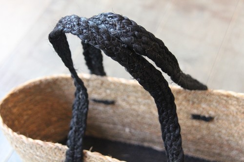 ジュートハンドルのシーグラスかごバッグ