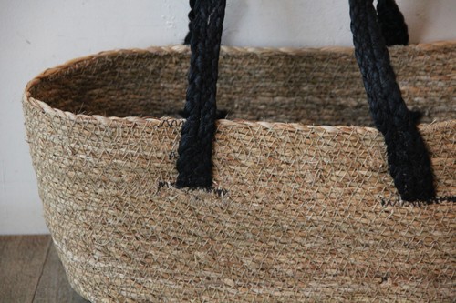 ジュートハンドルのシーグラスかごバッグ
