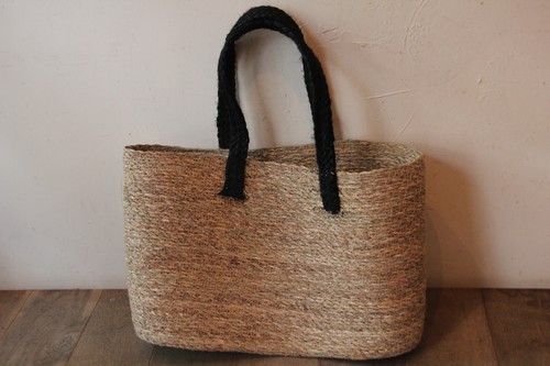 ジュートハンドルのシーグラスかごバッグ