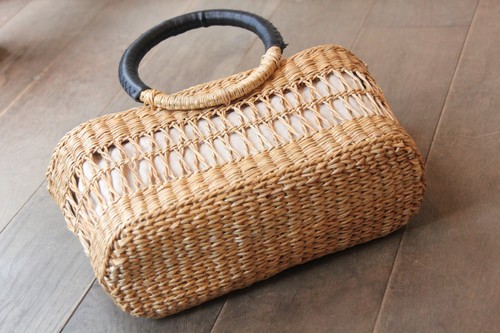 シーグラス透かし編みリングハンドルかごバッグ