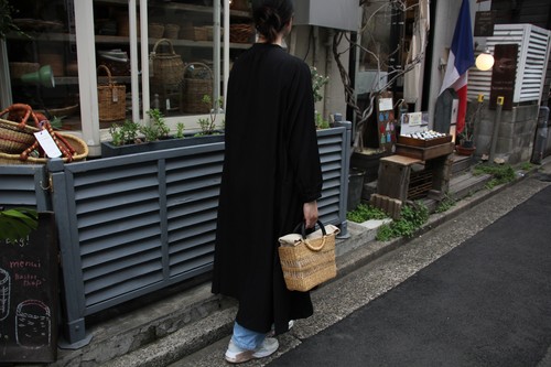 シーグラス透かし編みリングハンドルかごバッグ