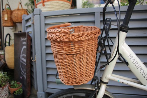 ポーランド製東欧のかご柳の自転車バスケット