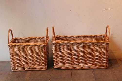 柳の両手付き収納かご