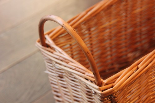 柳の両手付き収納かご