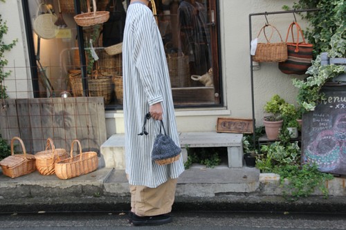 柳とボアの巾着かごバッグ