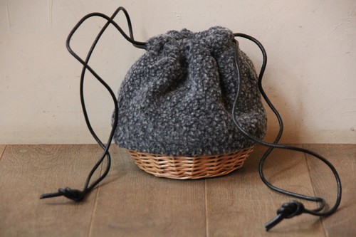 柳とボアの巾着かごバッグ